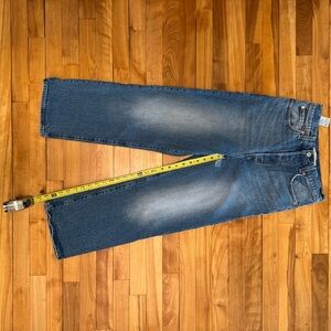 Levi’s Ribcage Straight Ankle Light Wash Jeans